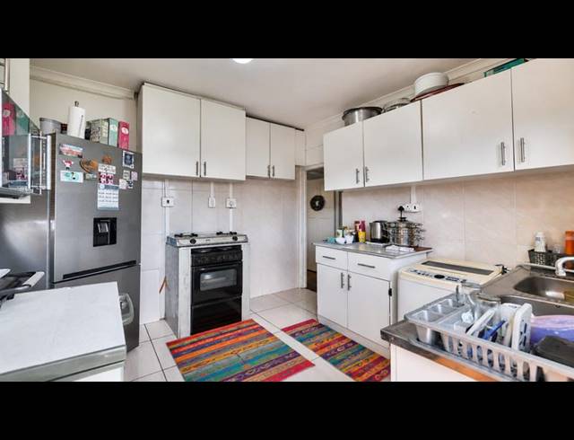 2 BEDROOM HOUSE FOR SALE IN MEREBANK